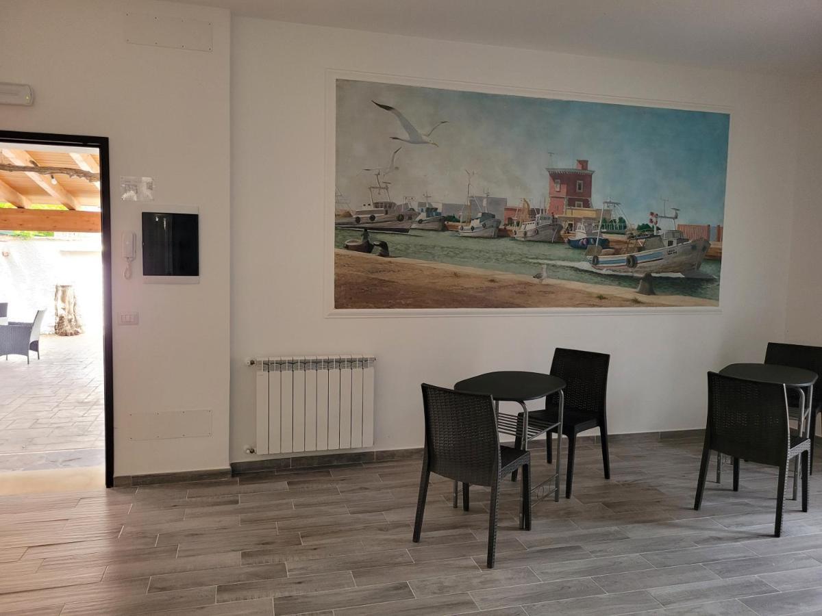 Rooms Da Pisicchio 菲乌米奇诺 外观 照片
