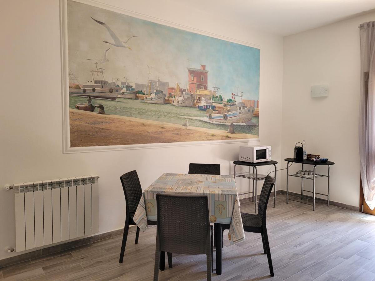 Rooms Da Pisicchio 菲乌米奇诺 外观 照片